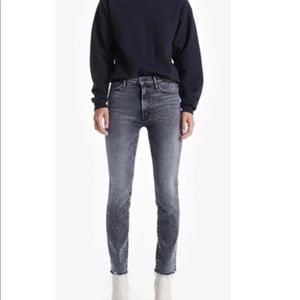 MOTHER high waist Rascal Ankle Step Fray Jeans